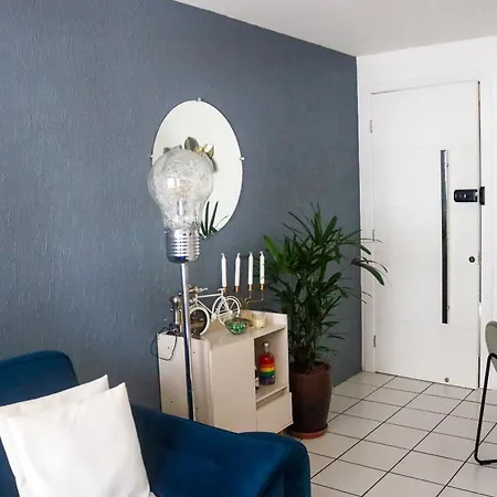 Apartamento Com Varanda Vista Mar